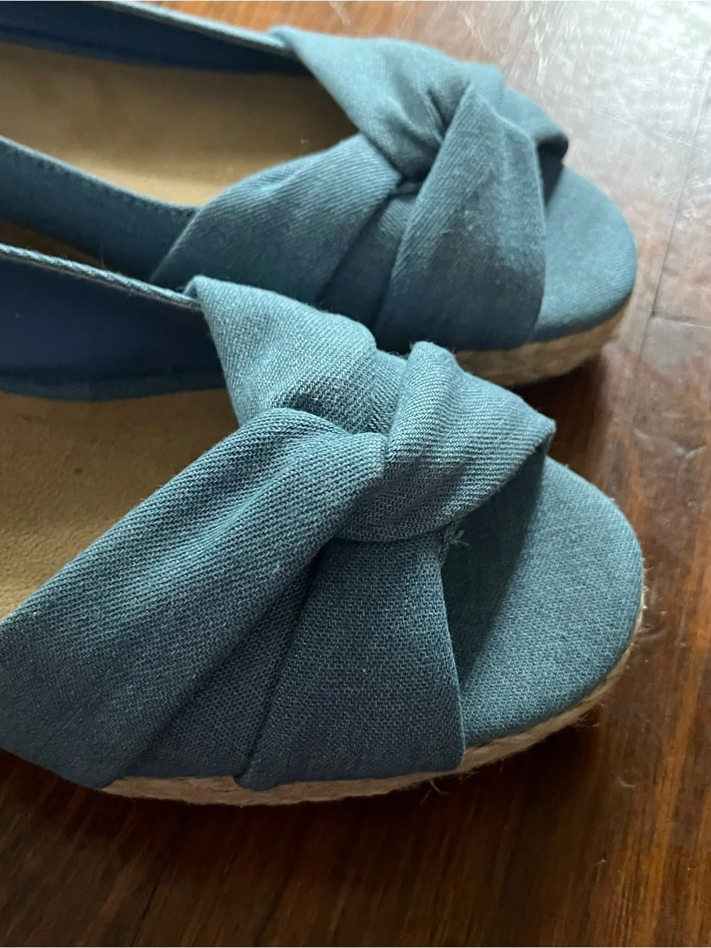 G.H. Bass & Co. Women’s Blue Denim Knotted Slingback Espadrille Wedges - Size 10